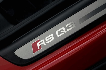2013 Audi RS Q3 - UK version 25