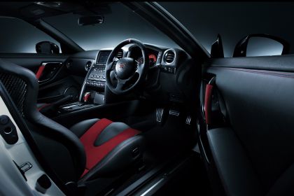 2014 Nissan GT-R ( R35 ) Nismo 10