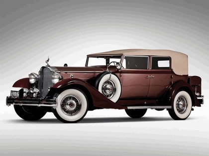 1933 Packard Twelve convertible sedan 1