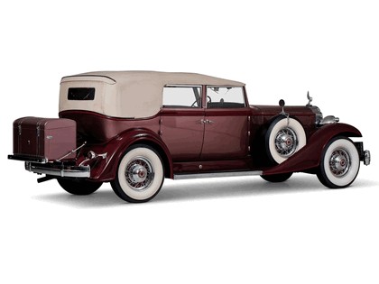1933 Packard Twelve convertible sedan 4