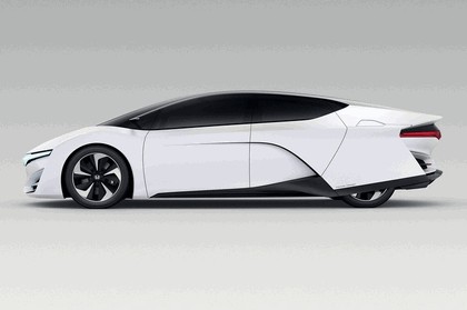 2013 Honda FCEV concept 6