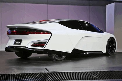2013 Honda FCEV concept 11