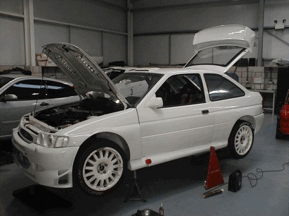 1992 Ford Escort RS Cosworth rally 35