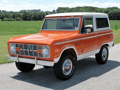 1974 Ford Bronco Wagon 1