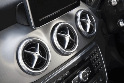 2014 Mercedes-Benz GLA 200 CDI - UK version 44