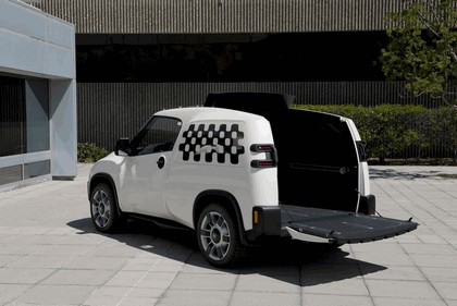 2014 Toyota U-squared Urban Utility Concept Vehicle 2