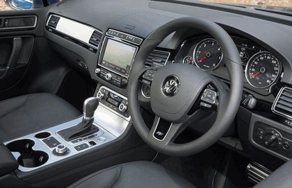 2014 Volkswagen Touareg R-Line - UK version 43