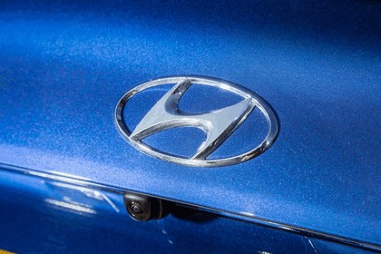 2015 Hyundai Genesis 9