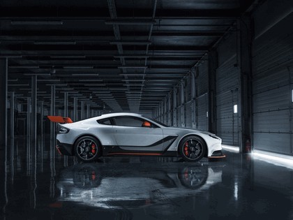2015 Aston Martin Vantage GT3 special edition 2