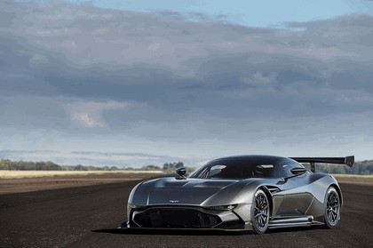 2015 Aston Martin Vulcan 16