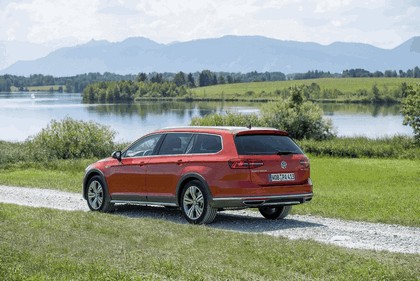 2015 Volkswagen Passat Alltrack 18