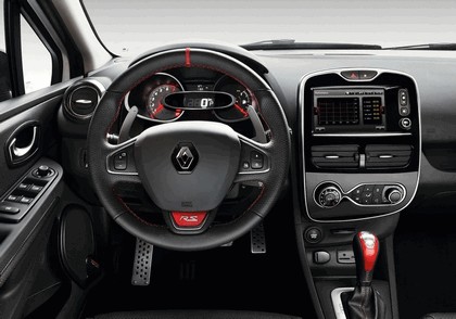 2015 Renault Clio RS220 Trophy 14
