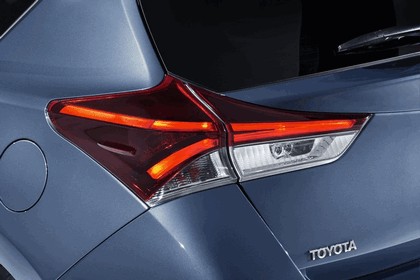 2015 Toyota Auris 19