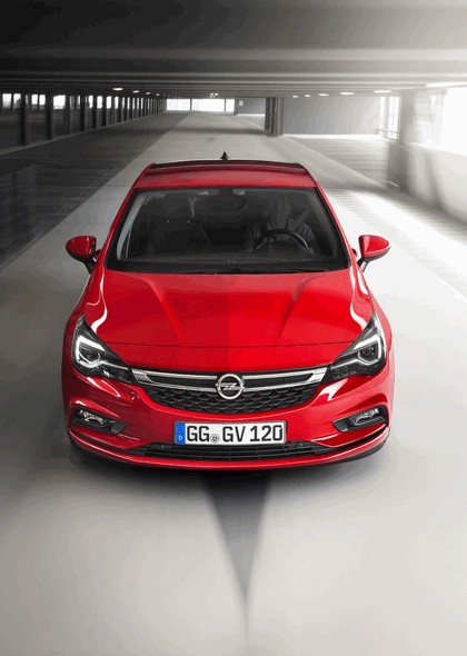 2015 Opel Astra 10