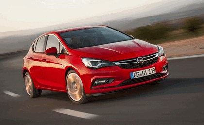 2015 Opel Astra 18