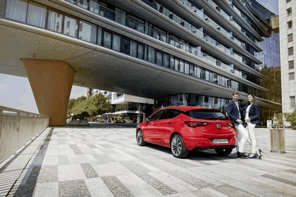 2015 Opel Astra 20