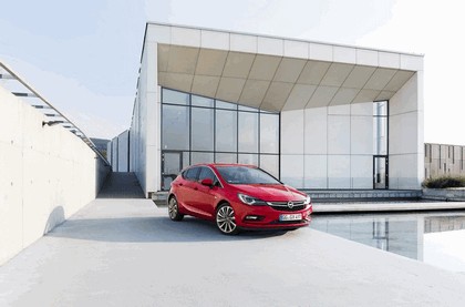 2015 Opel Astra 53