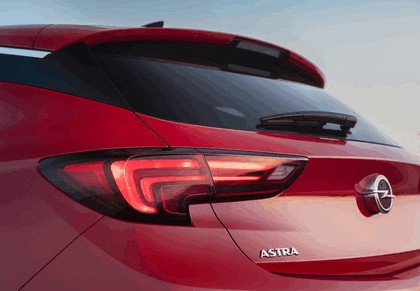 2015 Opel Astra 69