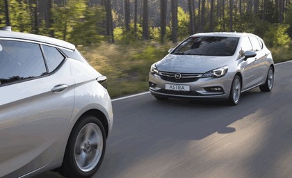 2015 Opel Astra 73