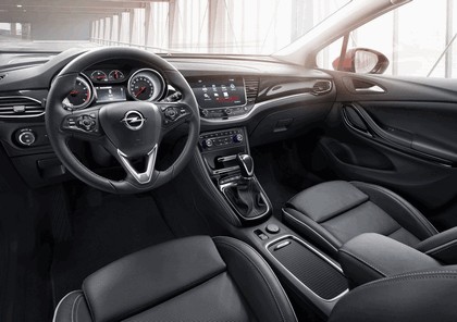 2015 Opel Astra 102