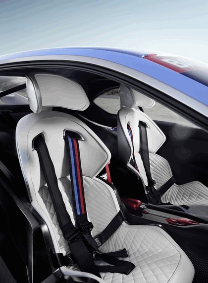 2015 BMW 3.0 CSL Hommage R 18