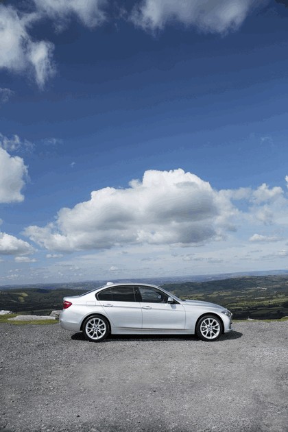 2015 BMW 320d xDrive SE Saloon - UK version 24