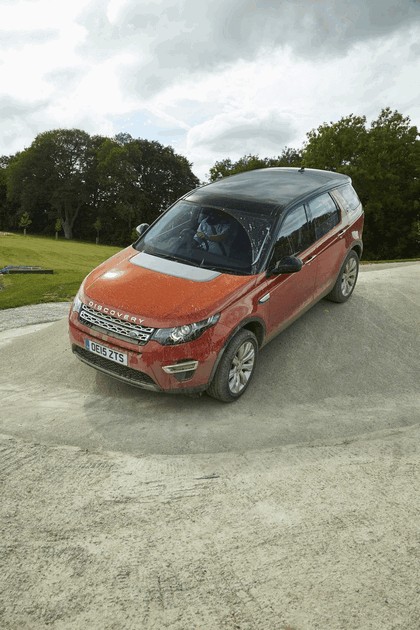 2015 Land Rover Discovery Sport HSE Luxury - UK version 59