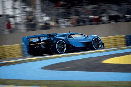 2015 Bugatti Vision Gran Turismo 4