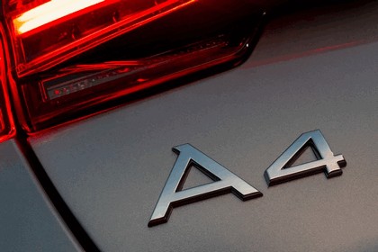 2015 Audi A4 2.0 TDI Ultra SE - UK version 32