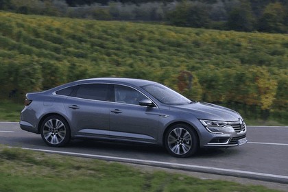 2015 Renault Talisman - test drive in Tuscany 67