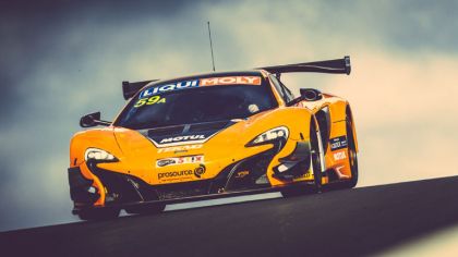 2016 McLaren 650S GT3 on Bathurst 12 Hour 2