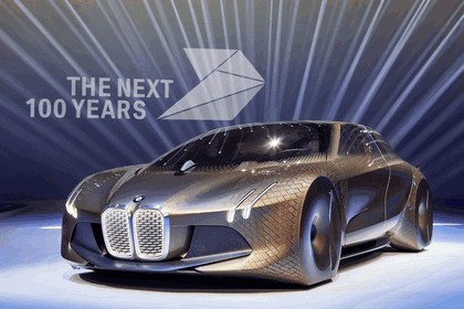 2016 BMW Vision Next 100 concept 18