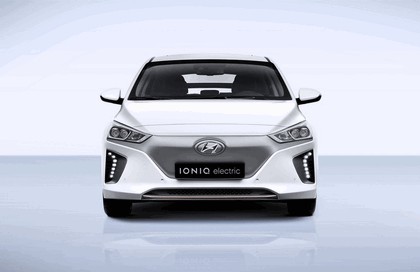 2016 Hyundai Ionic Electric concept 5