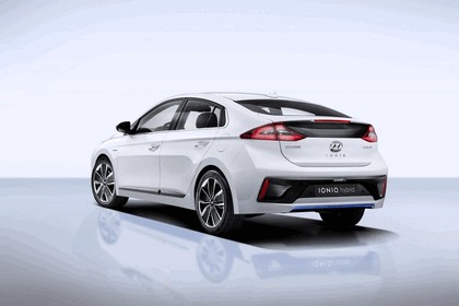 2016 Hyundai Ionic Hybrid concept 3