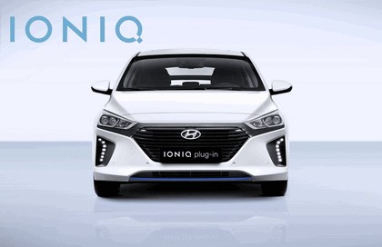 2016 Hyundai Ionic Plug-in concept 11
