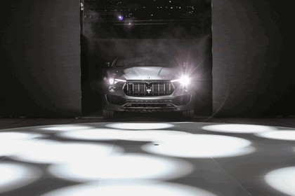 2016 Maserati Levante 16