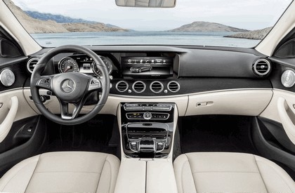 2016 Mercedes-Benz E 220d 12