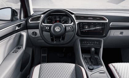 2016 Volkswagen Tiguan GTE Active Concept 13