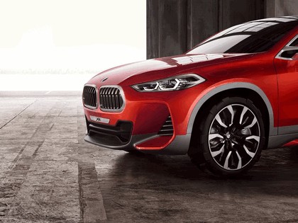 2016 BMW Concept X2 9