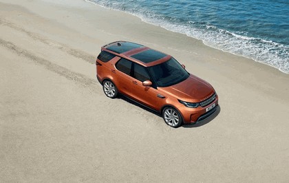 2017 Land Rover Discovery 16
