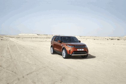 2017 Land Rover Discovery 25