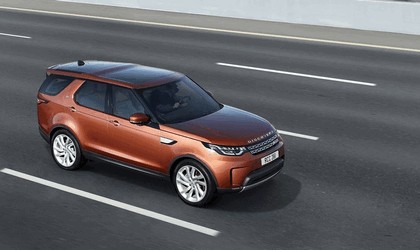 2017 Land Rover Discovery 28
