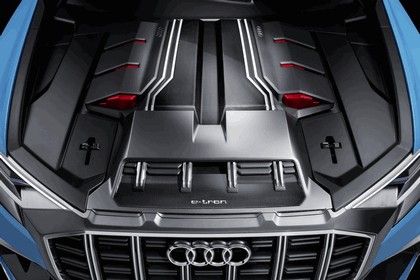 2017 Audi Q8 concept 37
