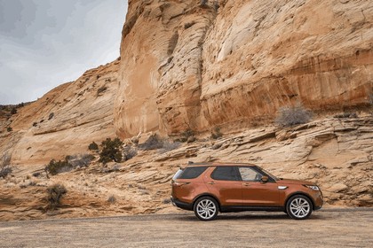 2017 Land Rover Discovery - USA version 83