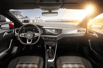 2017 Volkswagen Polo GTI 11