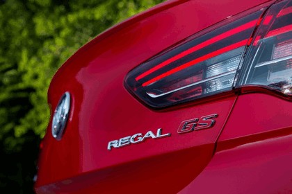 2018 Buick Regal GS 11