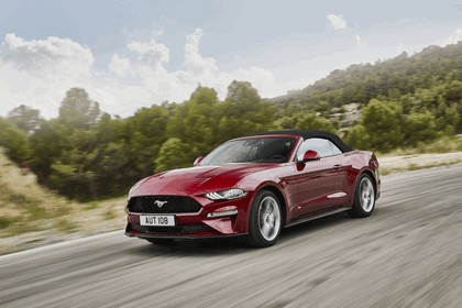 2018 Ford Mustang convertible 3