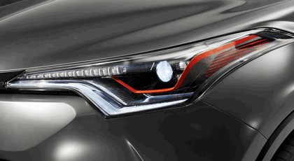 2017 Toyota C-HR Hy-Power concept 11