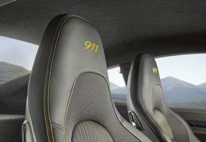 2017 Porsche 911 ( 991 type II ) Carrera T 11