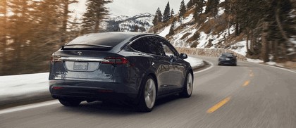 2017 Tesla Model X 14